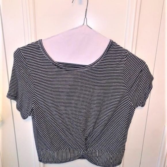 Set 2 Yellow front tie/B&W stripe front knot crop top tee - Picture 6 of 8